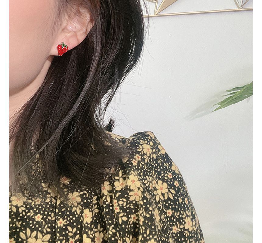 Alloy Strawberry Earring