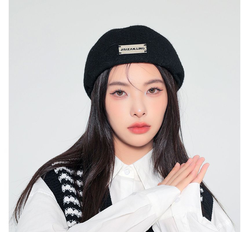 Detail Tag Beret Plain