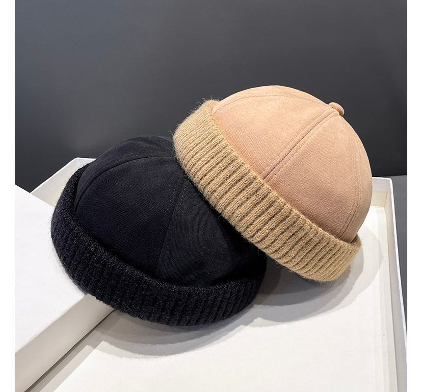 Docker Hat Plain
