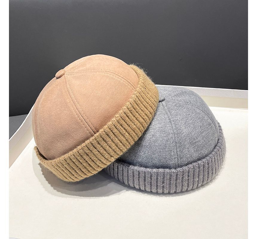 Docker Hat Plain