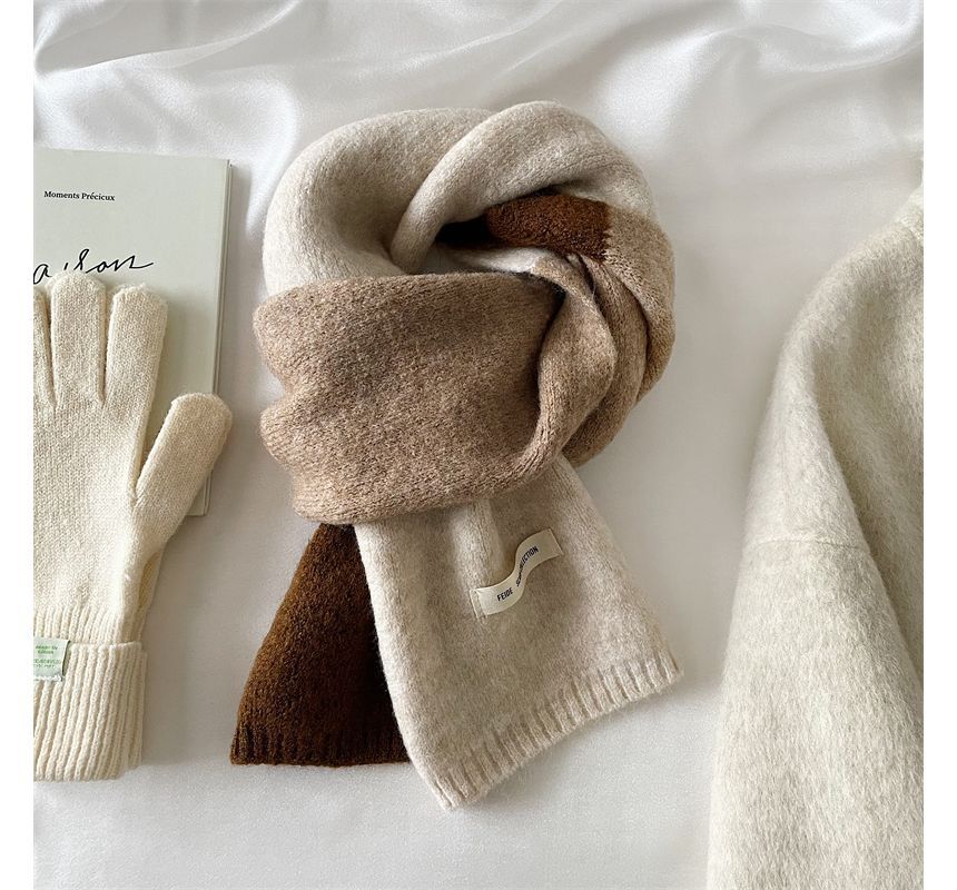 Applique Lettering Block Knit Scarf Color