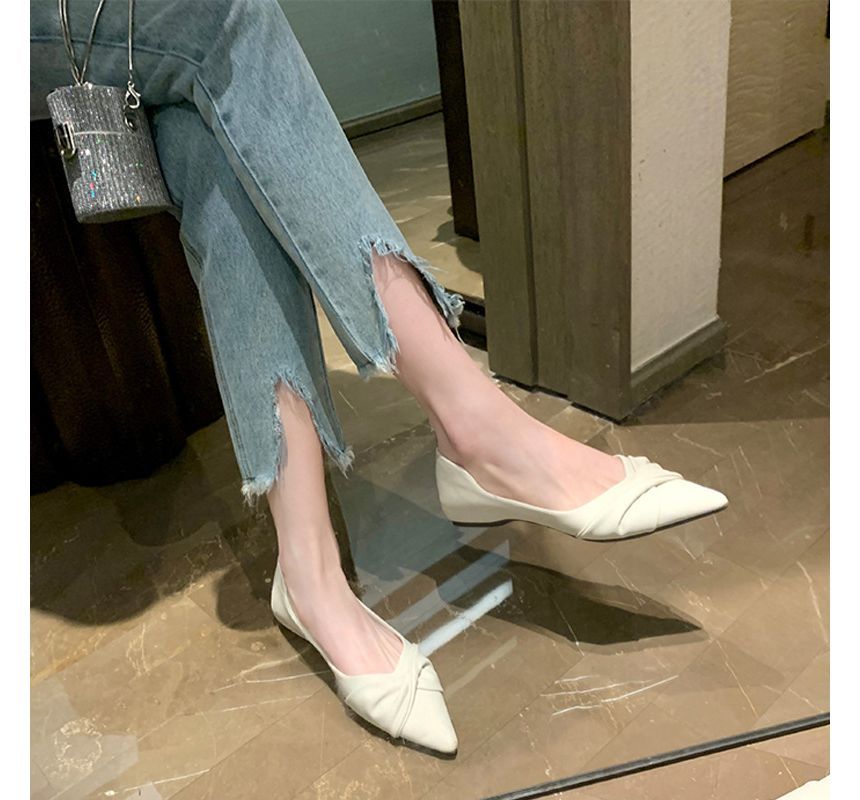 Knotted Flats Pointed-Toe