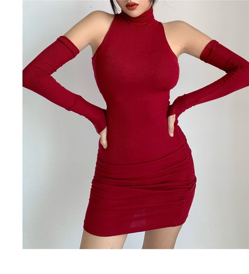Sleeveless Arm Mini Sleeves Dress With Plain Turtleneck