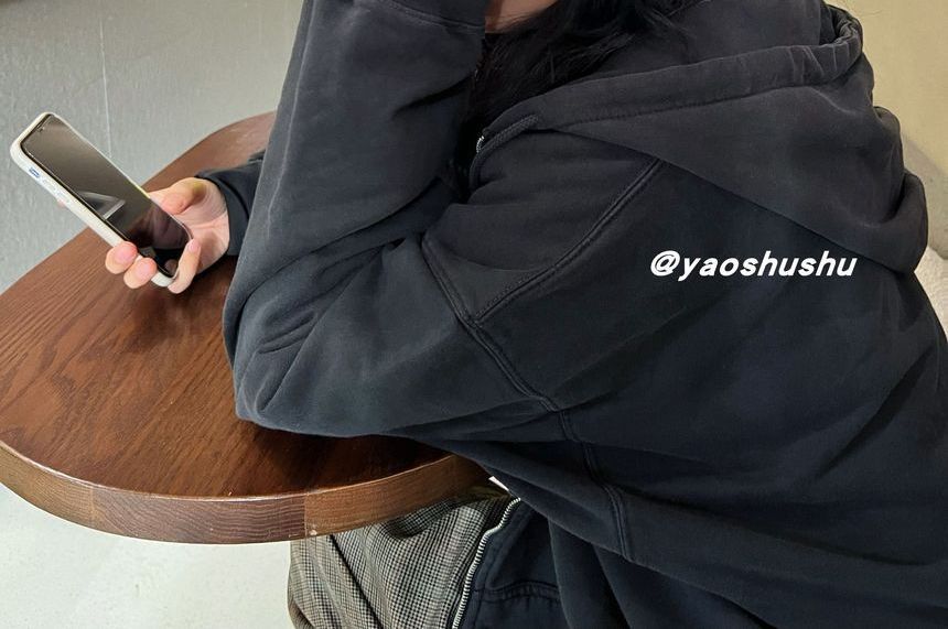 Knit Bucket Applique Hat