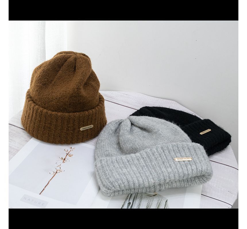 Beanie Knit Logo