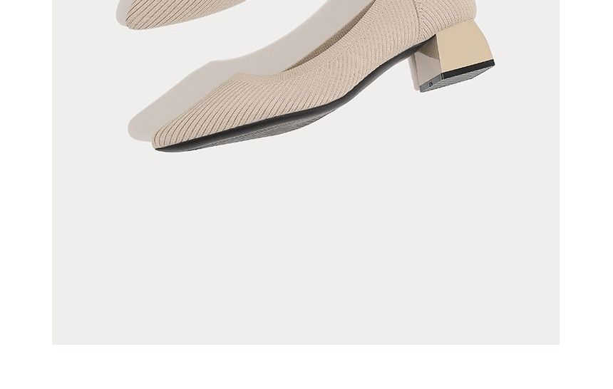 Low-Heel Pointed Pumps Knit