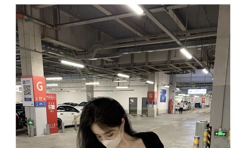 Short-Sleeve T-Shirt Neck Plain Square