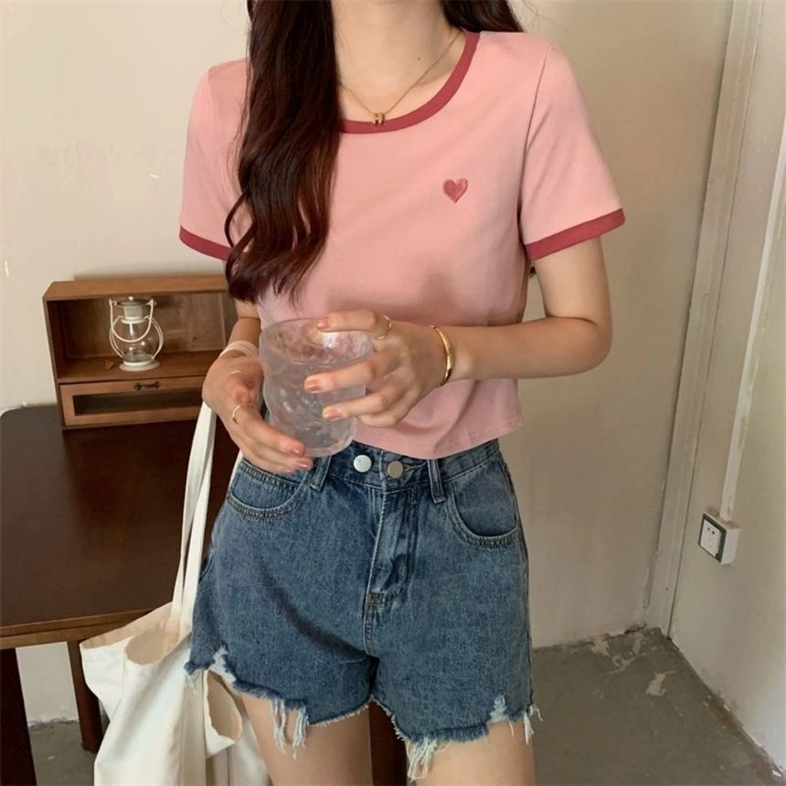 Neck Round Short-Sleeve Trim Tee Contrast Heart