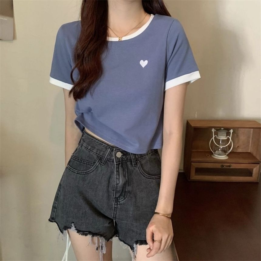 Neck Round Short-Sleeve Trim Tee Contrast Heart