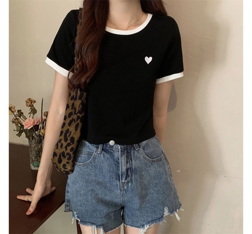Neck Round Short-Sleeve Trim Tee Contrast Heart