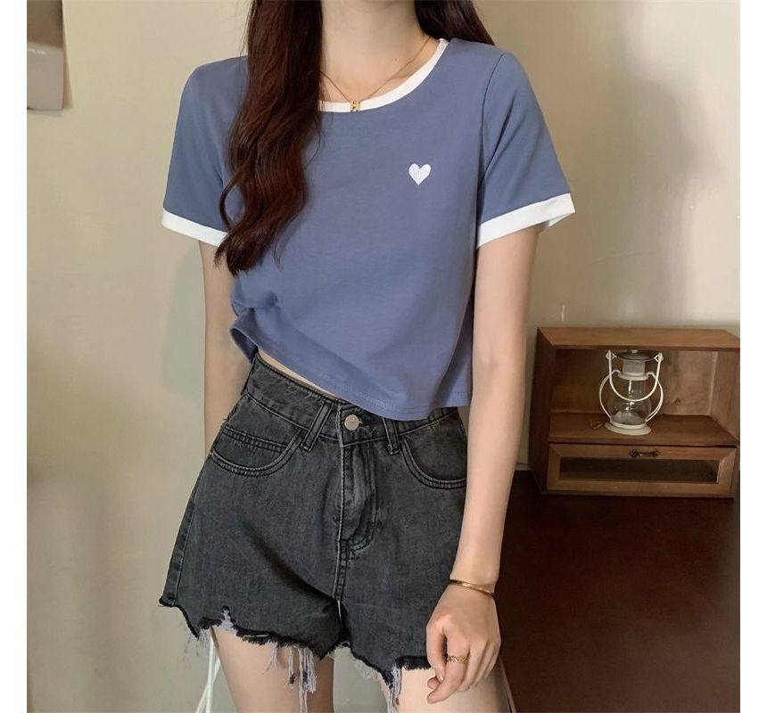 Neck Round Short-Sleeve Trim Tee Contrast Heart