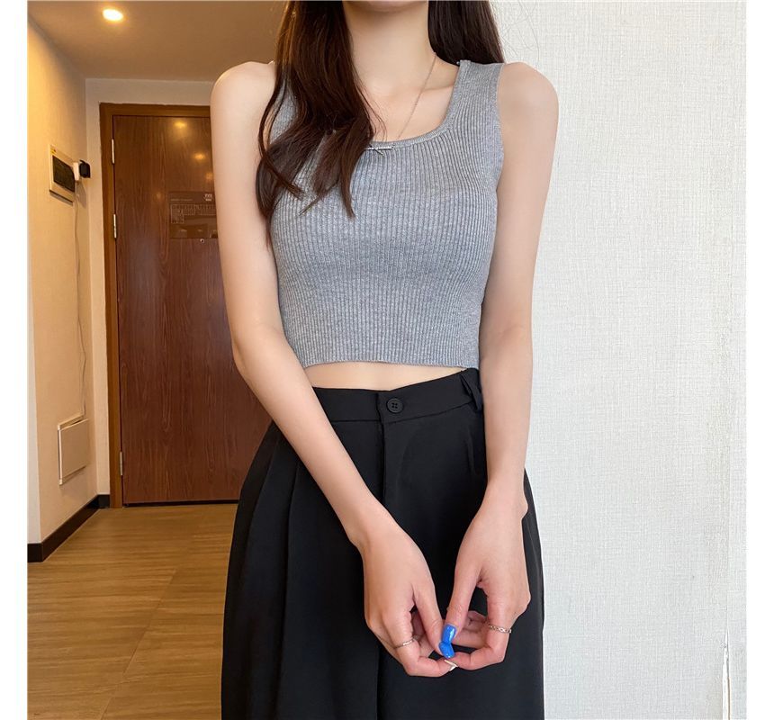 Square Top Plain Tank Neck