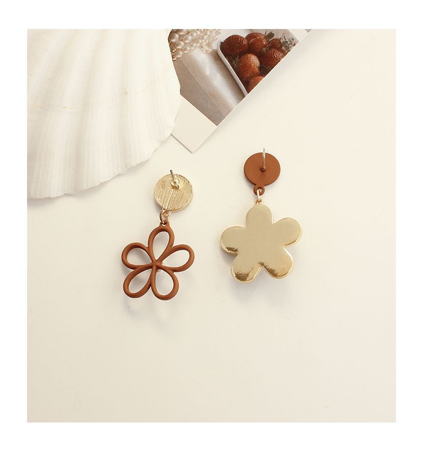 Dangle Houndstooth Asymmetrical Alloy Floral Earring