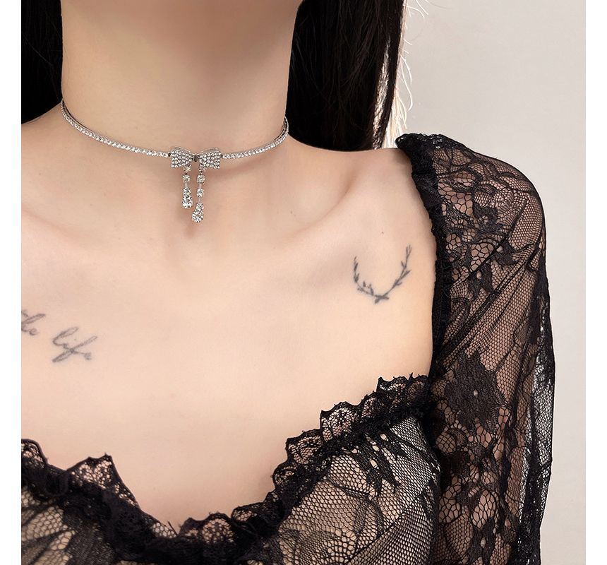 Bow Rhinestone Alloy Choker