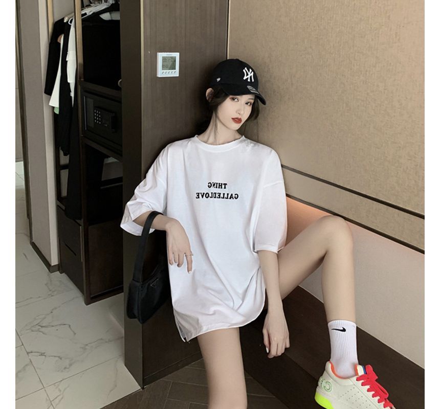 Short-Sleeve Tee Neck Lettering Round