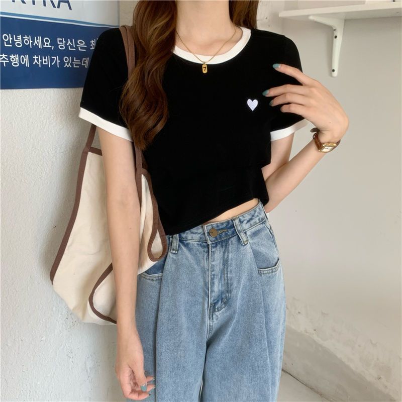 Heart Embroidered Trim Cropped Tee Short-Sleeve Contrast
