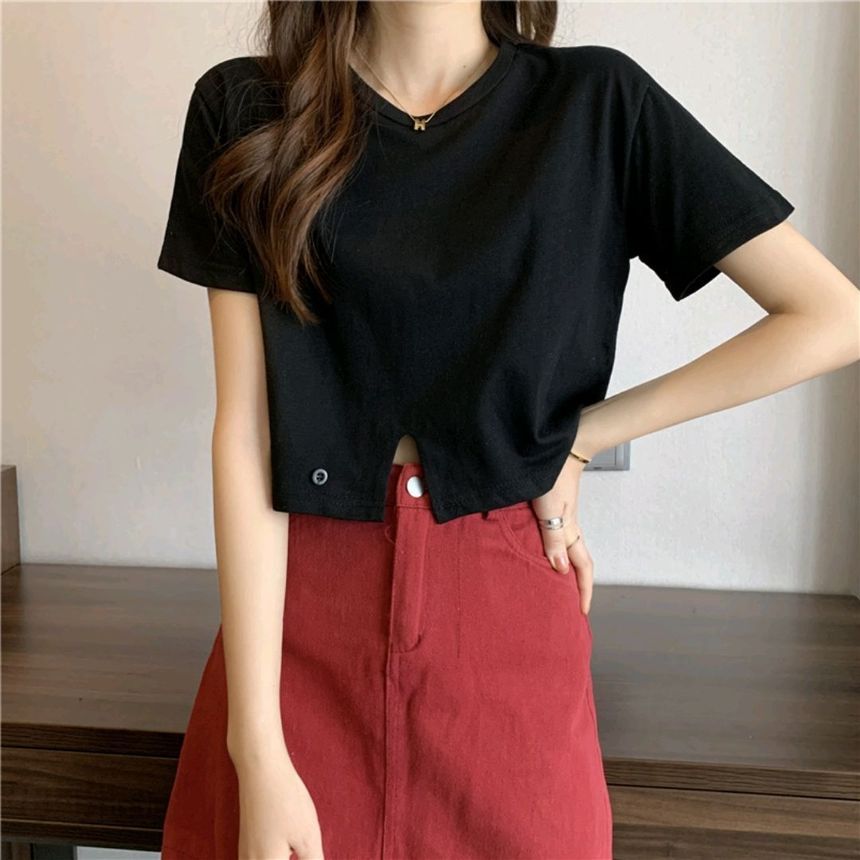 Neck Short-Sleeve Plain Buttoned Round Tee