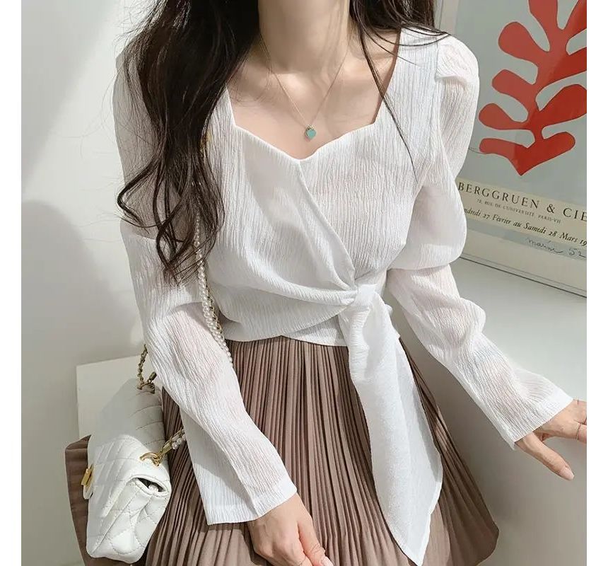 Sweetheart-Neckline Blouse Tie-Side Plain Puff-Sleeve