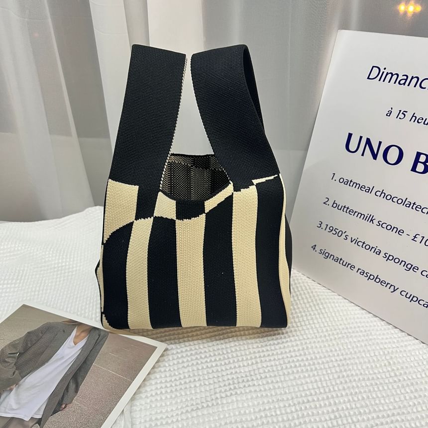 Patterned Knit Bag Tote