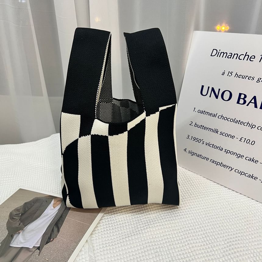 Patterned Knit Bag Tote