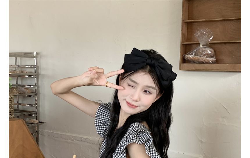 Blouse Gingham Ruffle Sleeveless