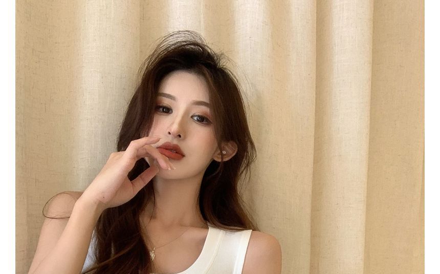 Neck Tank Scoop Plain Top