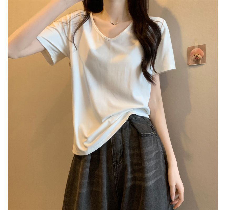 Plain V-Neck Short-Sleeve T-Shirt