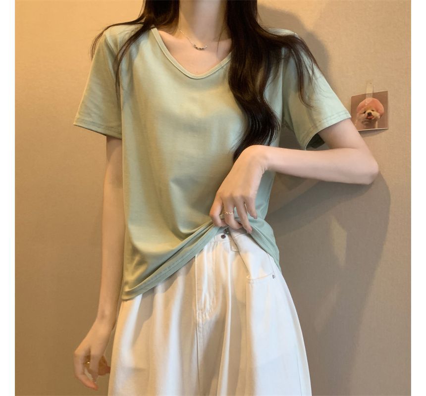 Plain V-Neck Short-Sleeve T-Shirt