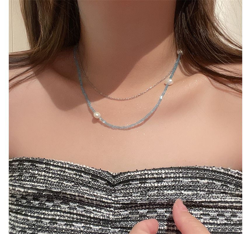 Faux Alloy Choker Pearl Layered