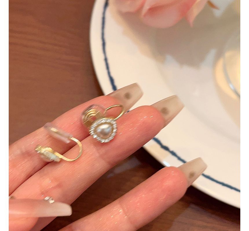/ Pearl Rhinestone Stud Faux Earring Clip-On Heart