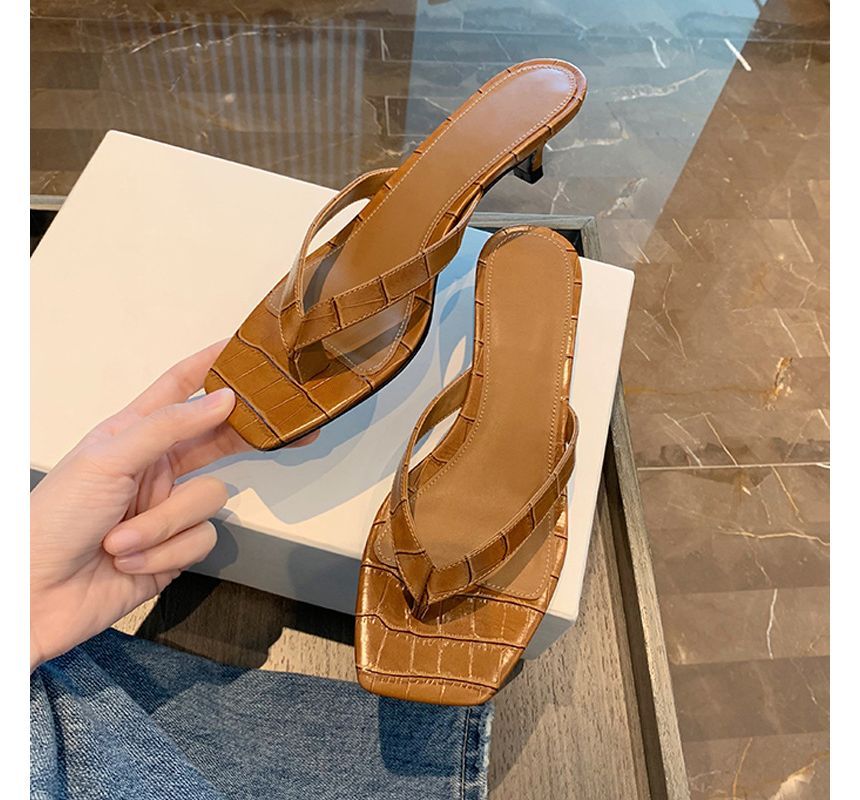 (Various Low Flops Plain Heel Designs) Flip