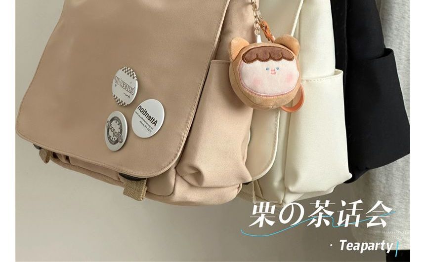 Plain Buckled Flap Crossbody Bag