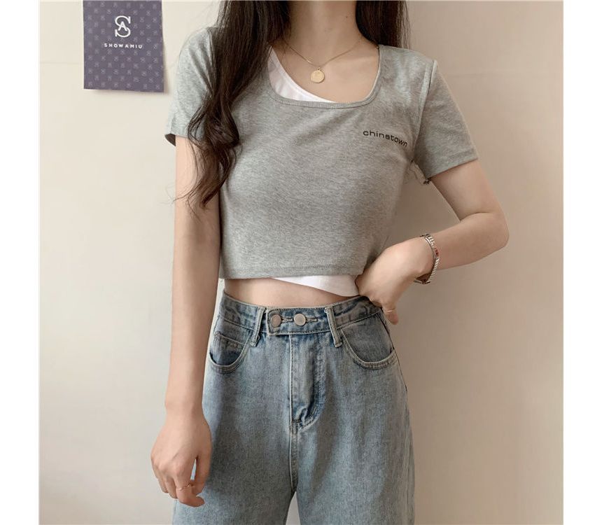 Lettering Two-Piece Short-Sleeve T-Shirt Crop Mock