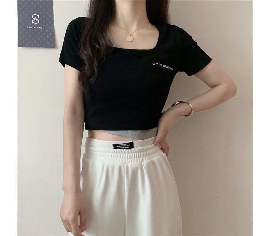 Lettering Two-Piece Short-Sleeve T-Shirt Crop Mock