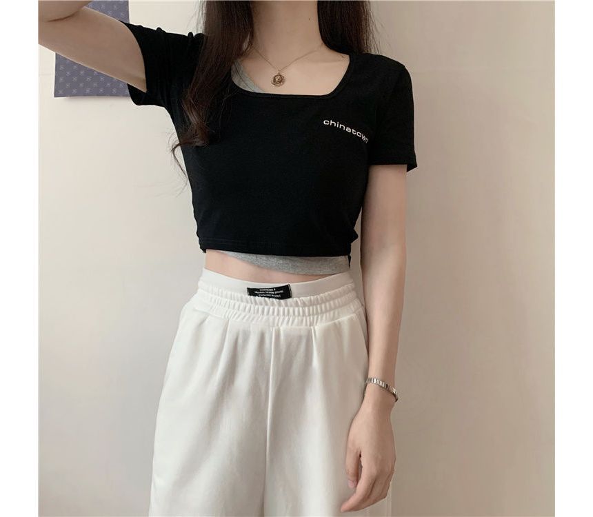 Lettering Two-Piece Short-Sleeve T-Shirt Crop Mock
