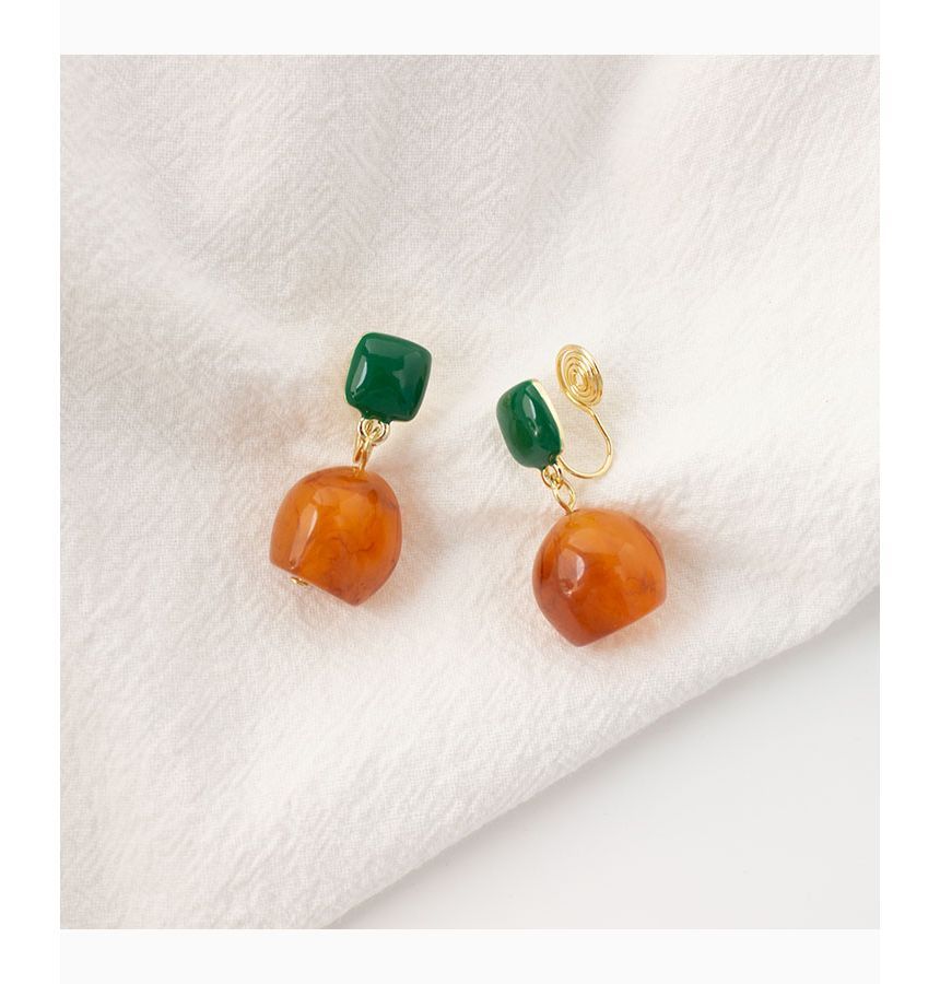 Earring Drop / On Geometric Clip