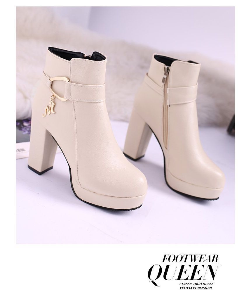 Boots Heel Chunky Plain Short