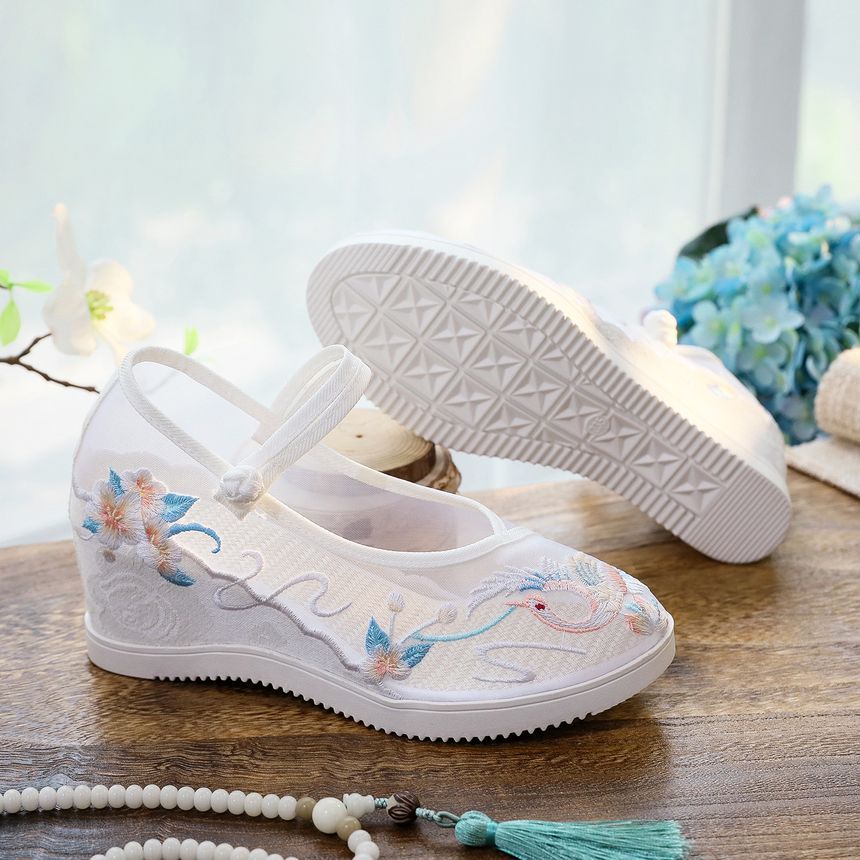 Embroidered Mary Pointed Jane Shoes Wedge