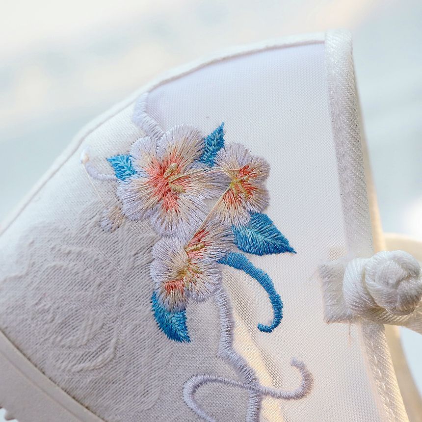 Embroidered Mary Pointed Jane Shoes Wedge