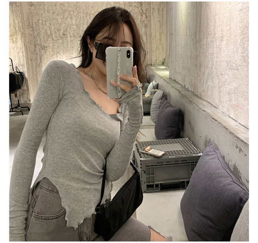 Scoop Edge Slit Neck Long-Sleeve T-Shirt Lettuce Plain