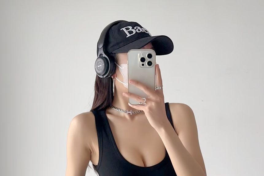 Sleeveless Bodysuit Neck Scoop Top Plain