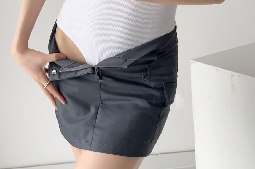 Sleeveless Bodysuit Neck Scoop Top Plain