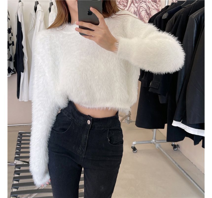 Plain Neck Sweater Round Cropped