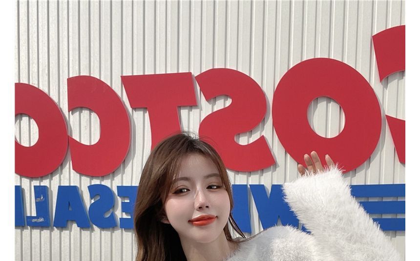 Plain Neck Sweater Round Cropped