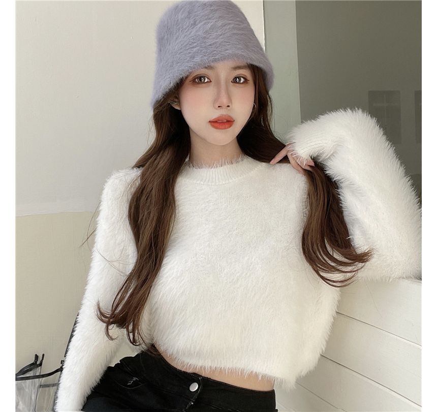 Plain Neck Sweater Round Cropped