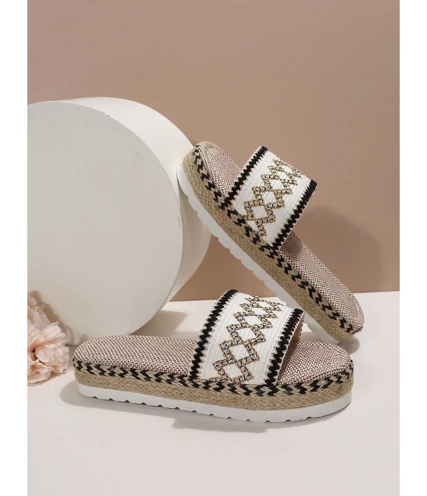 Sandals Patterned Slide Platform