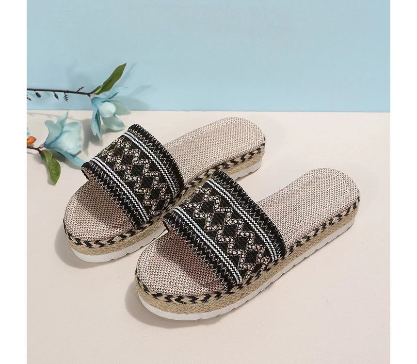 Sandals Patterned Slide Platform