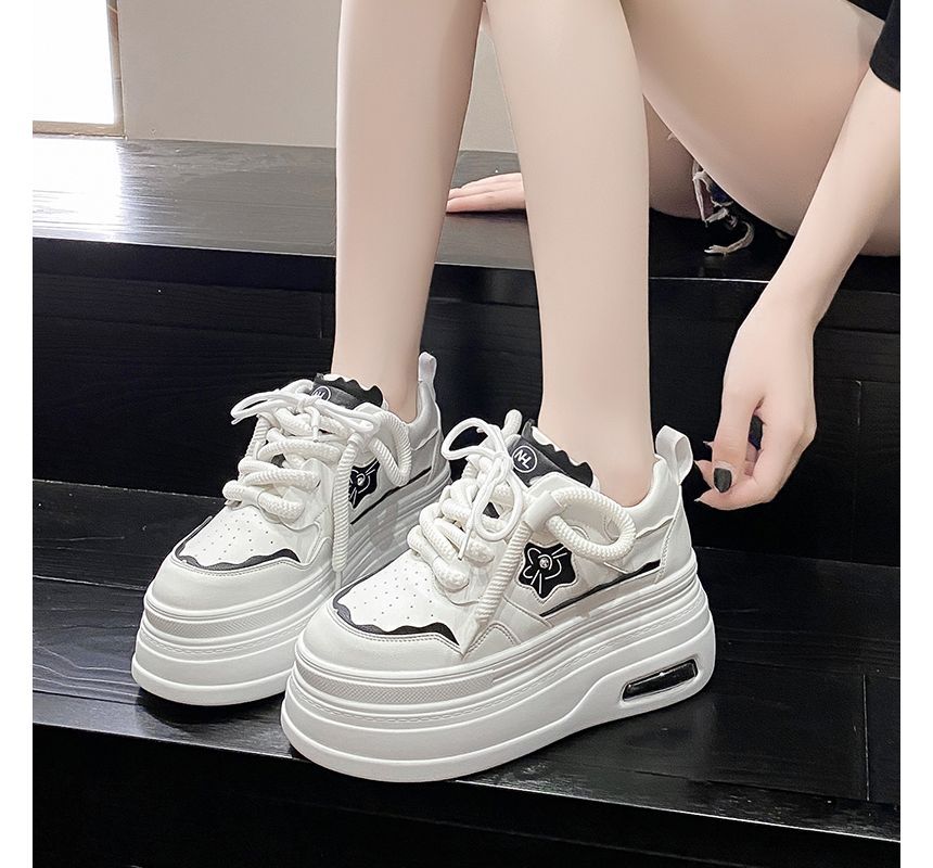 Floral Sneakers Platform Accent