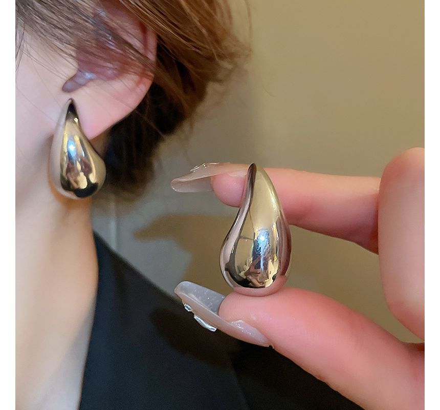 Stud Ear Waterdrop Necklace /