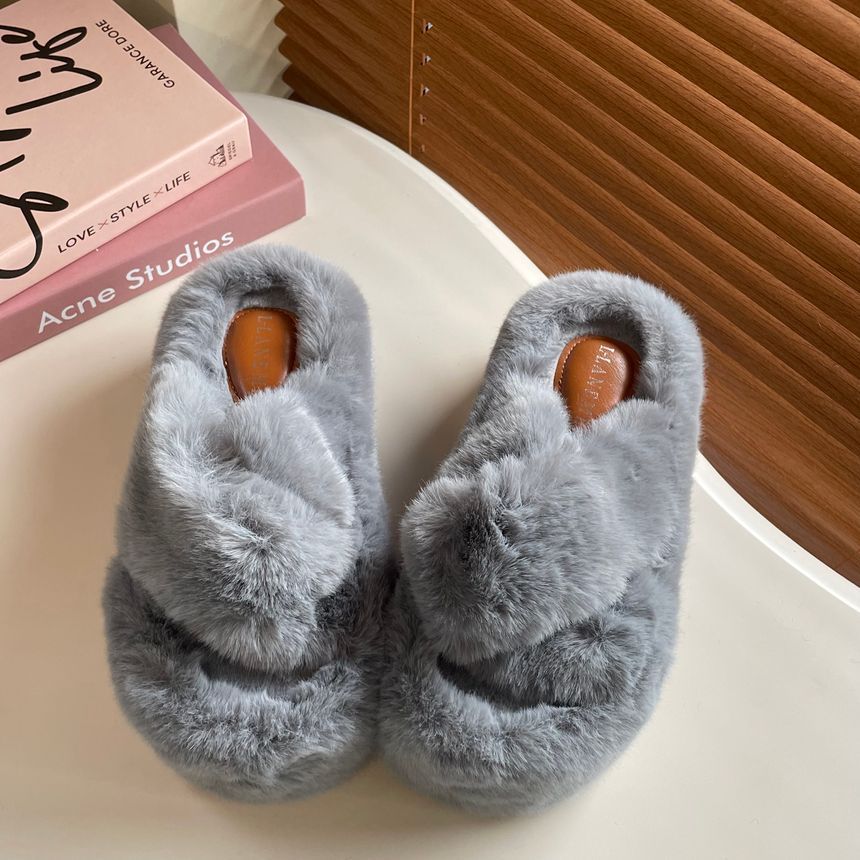 Plain Fluffy Platform Slippers